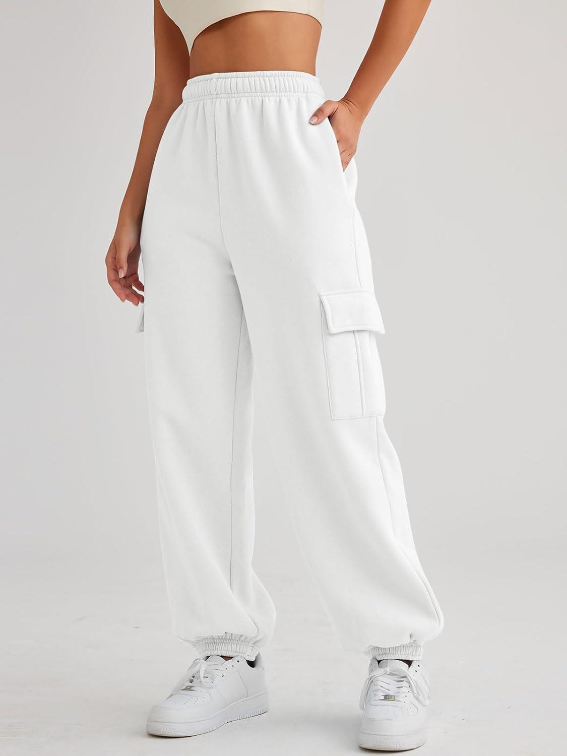 imageAUTOMET Womens Cargo Sweatpants Oversized Fleece Joggers Fall Fashion Outfits Y2k Clothes 2025 with PocketsWhite