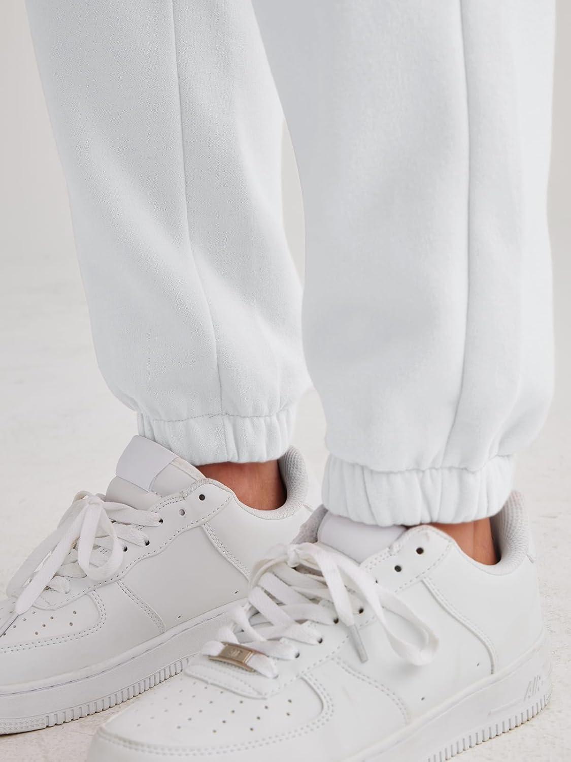 imageAUTOMET Womens Winter Casual Baggy Fleece Lined Sweatpants Fashion High Waisted Joggers Pants Athletic Clothes with PocketsWhite